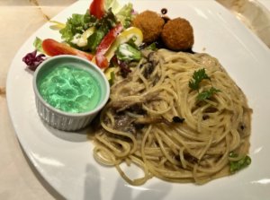 きのこクリームパスタプレート