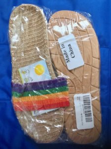 包装されたサンダルスリッパ