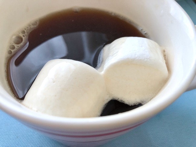 マシュマロコーヒー少し溶けた