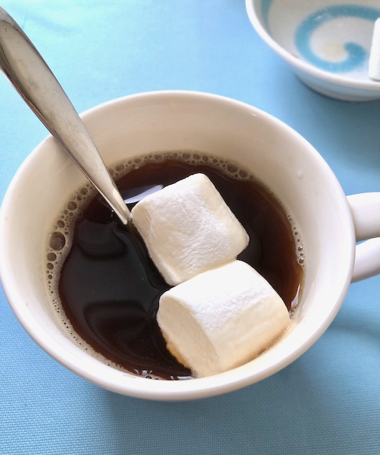 マシュマロ入りフレーバーコーヒー