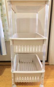 【サンコープラスチック】すき間収納用テーブルワゴンは組み立ても簡単！