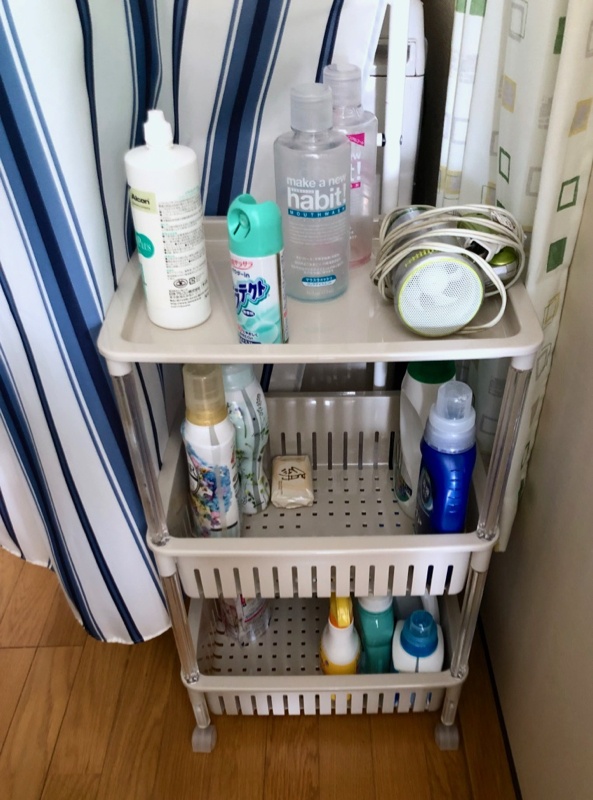 テーブルワゴン物を置いてみた