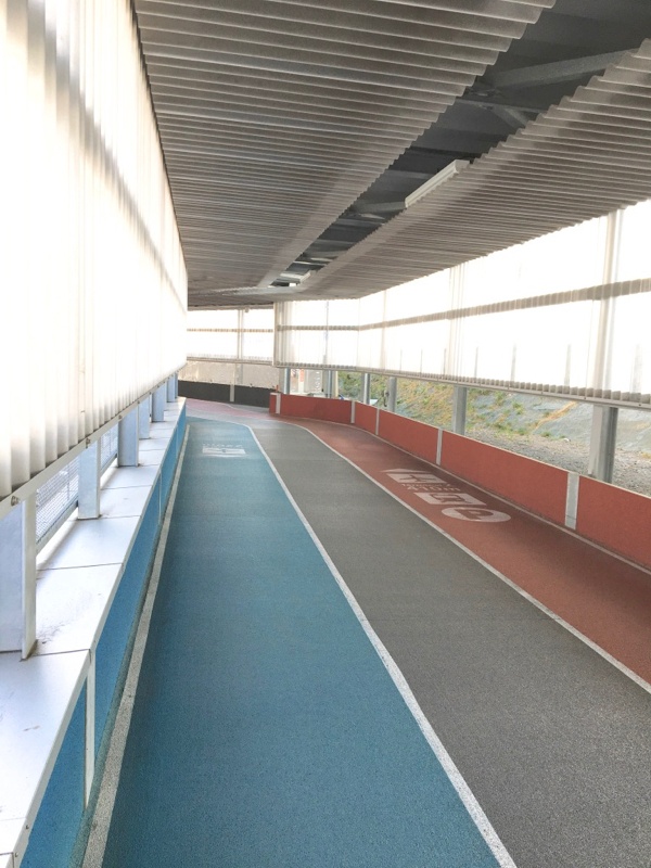 第3ターミナルまでの通路1