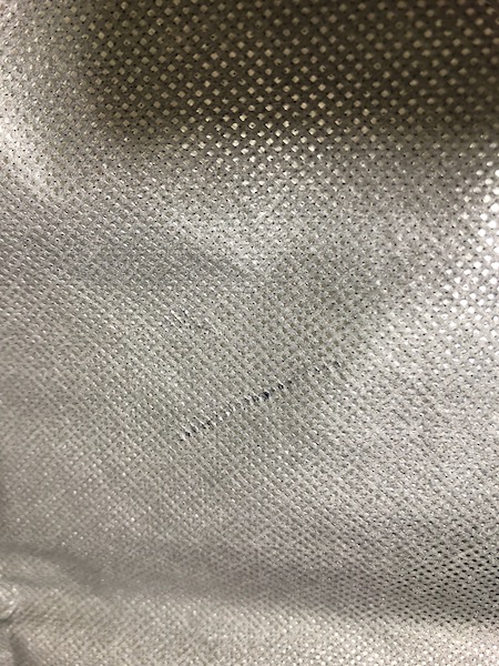 アルミ毛布かすり傷