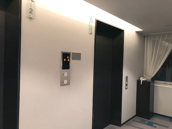 ホテルメッツ立川エレベーター前