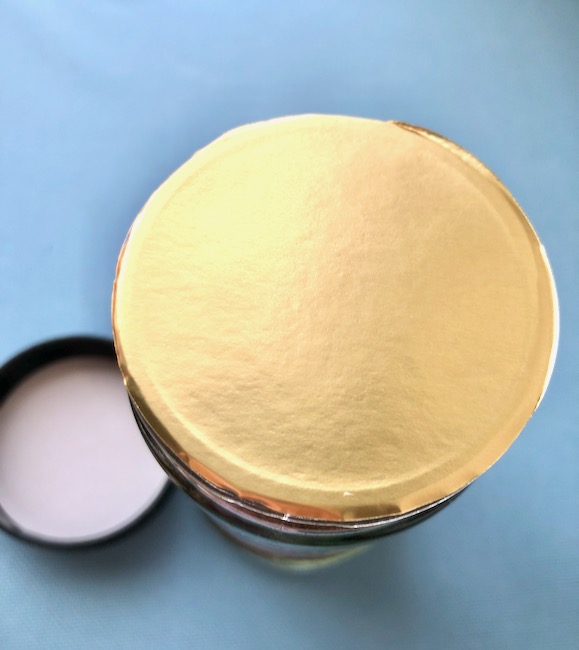 プライベートクラブのフレーバーコーヒー開ける