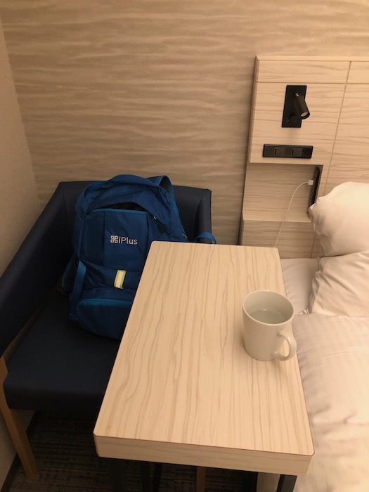 サイドテーブル活用