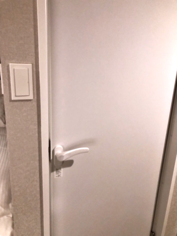 バスユニットドア