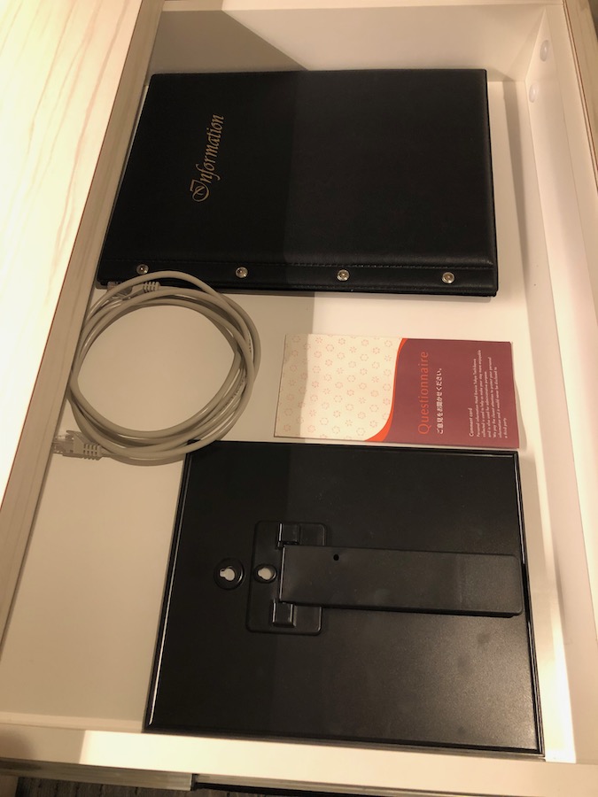 引き出しの中身