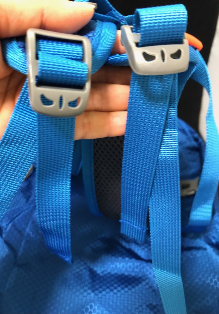 肩ベルト調節部分両方