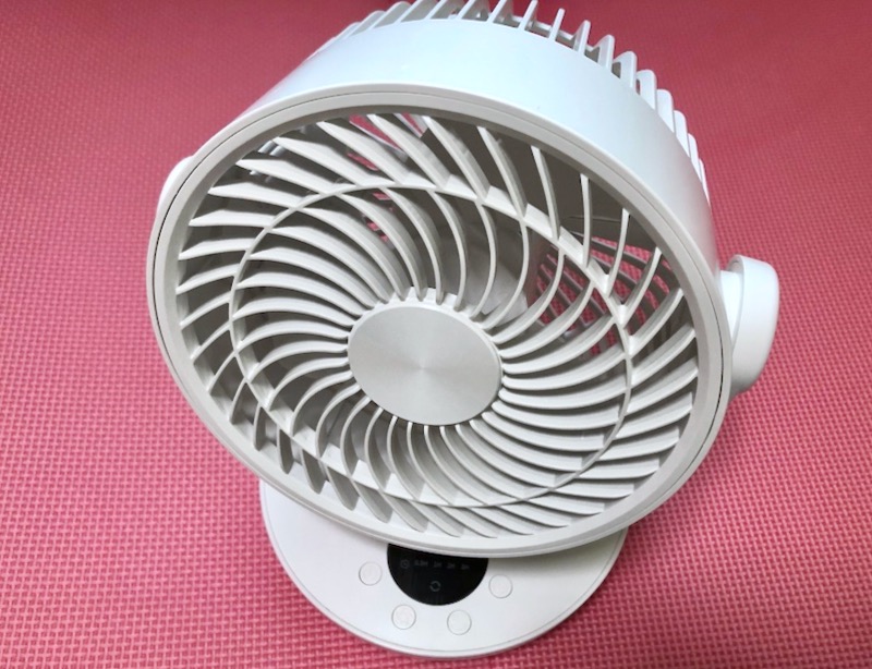 サーキュ斜め上から