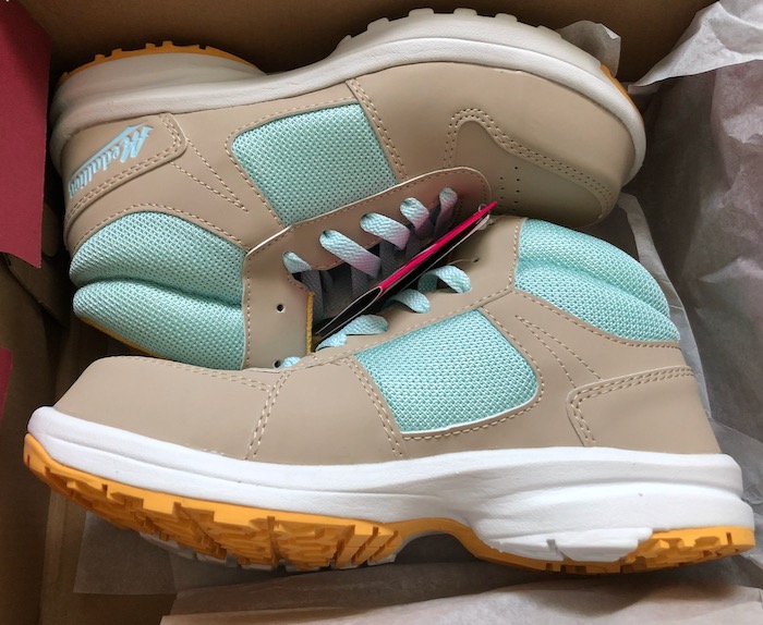 安全靴お目見え